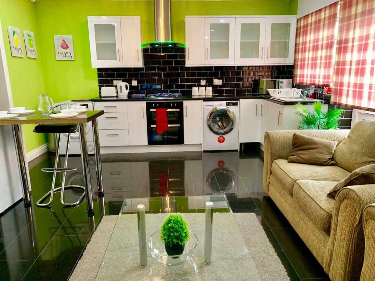 London 2 Bedroom Apartment, Kitchen, Reception&Private Garden Buitenkant foto