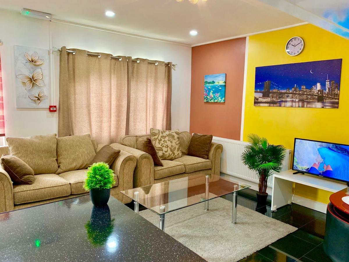 London 2 Bedroom Apartment, Kitchen, Reception&Private Garden Buitenkant foto