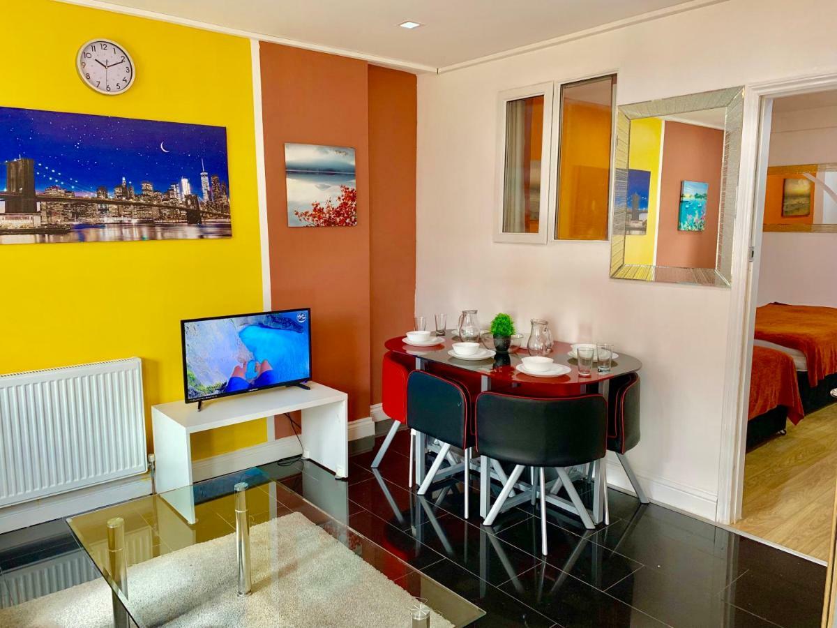 London 2 Bedroom Apartment, Kitchen, Reception&Private Garden Buitenkant foto