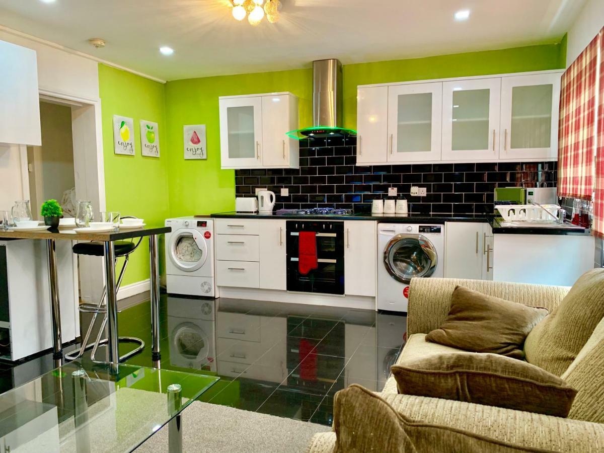 London 2 Bedroom Apartment, Kitchen, Reception&Private Garden Buitenkant foto