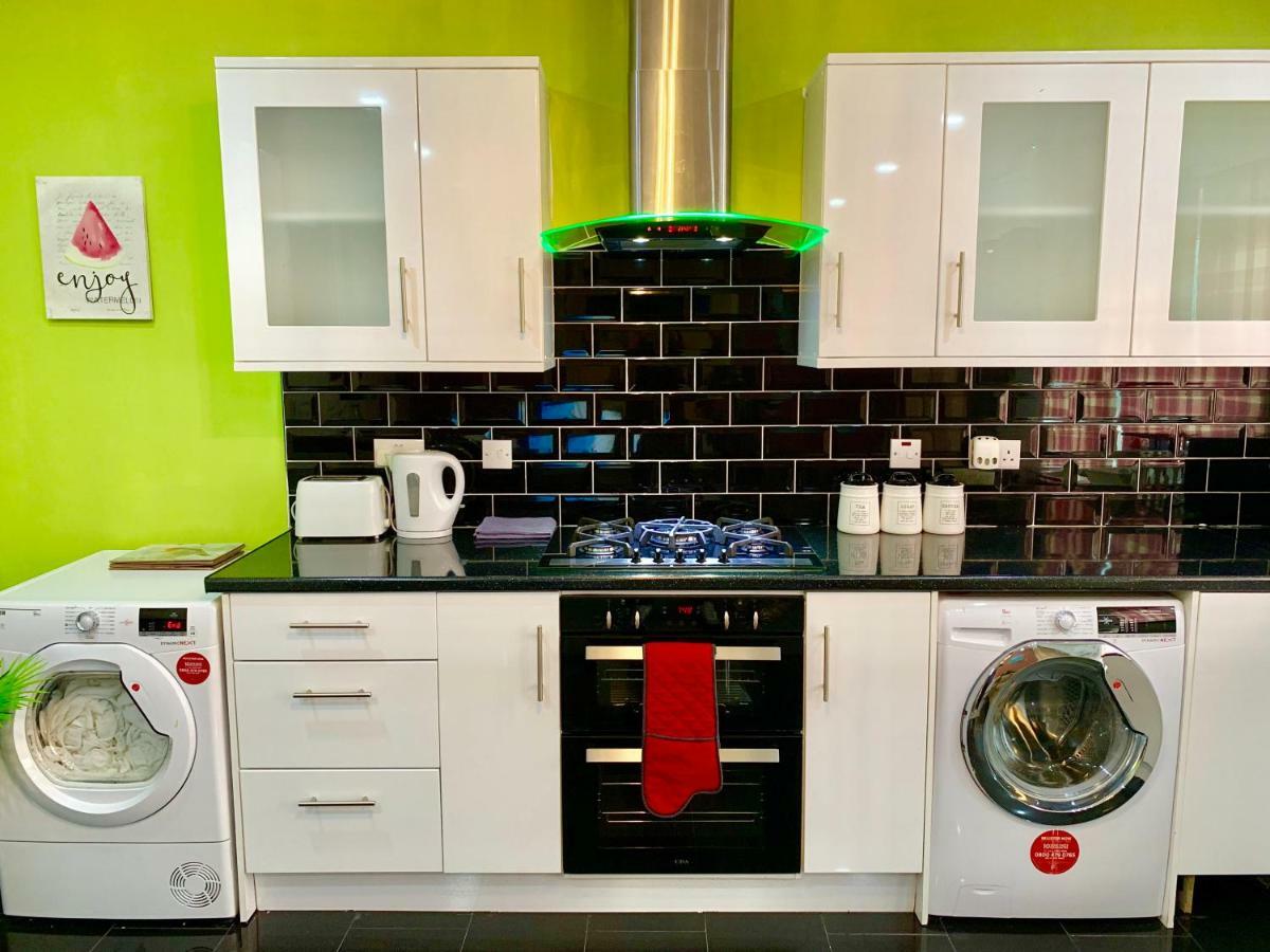 London 2 Bedroom Apartment, Kitchen, Reception&Private Garden Buitenkant foto
